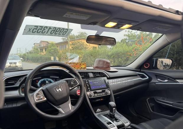 Honda Civic EX 4dr Sedan (2.0L 4cyl) 2017 Silver