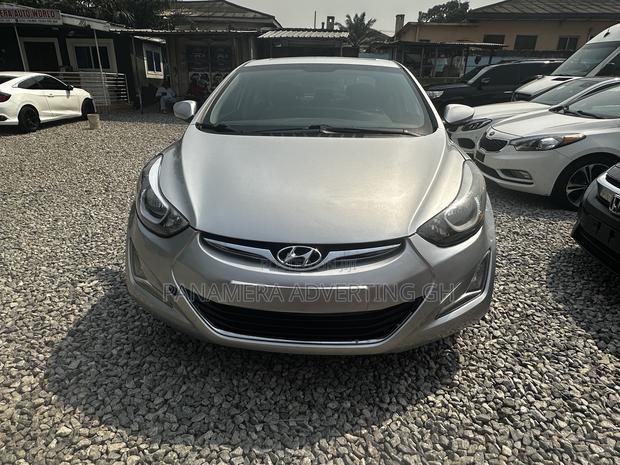 Hyundai Elantra SE Sedan FWD (1.8L 4cyl 6A) 2016 Gray