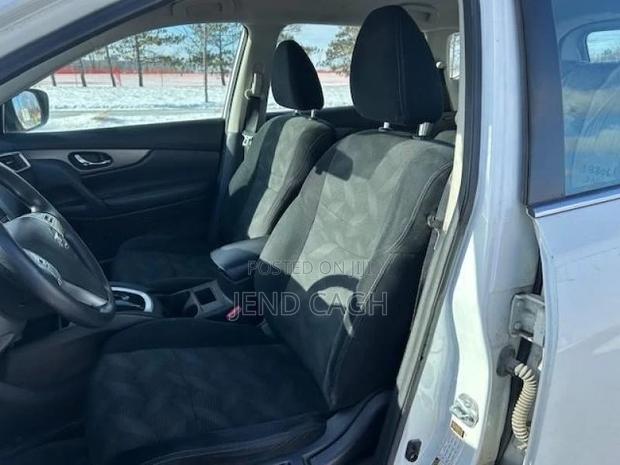 Nissan Rogue S AWD 2016 White