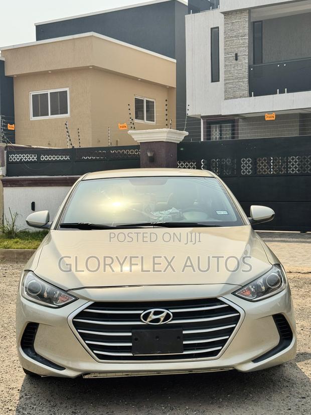 Hyundai Elantra SE Sedan FWD (2.0L 4cyl 6M) 2017 Beige