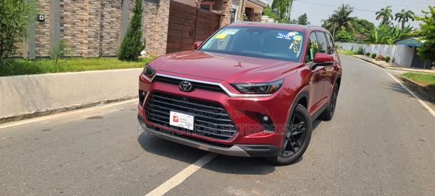 New Toyota Highlander Platinum AWD 2024 Red