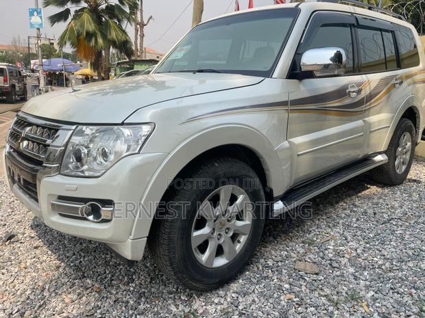 Mitsubishi Pajero 2020 White