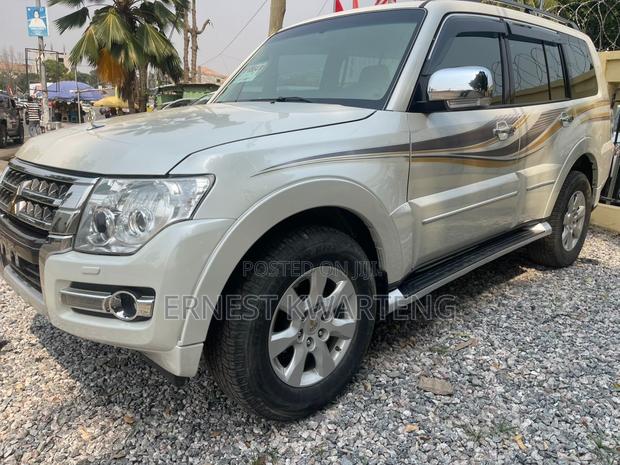 Mitsubishi Pajero 2020 White