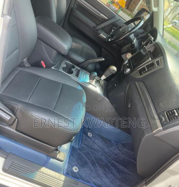 Mitsubishi Pajero 2020 White