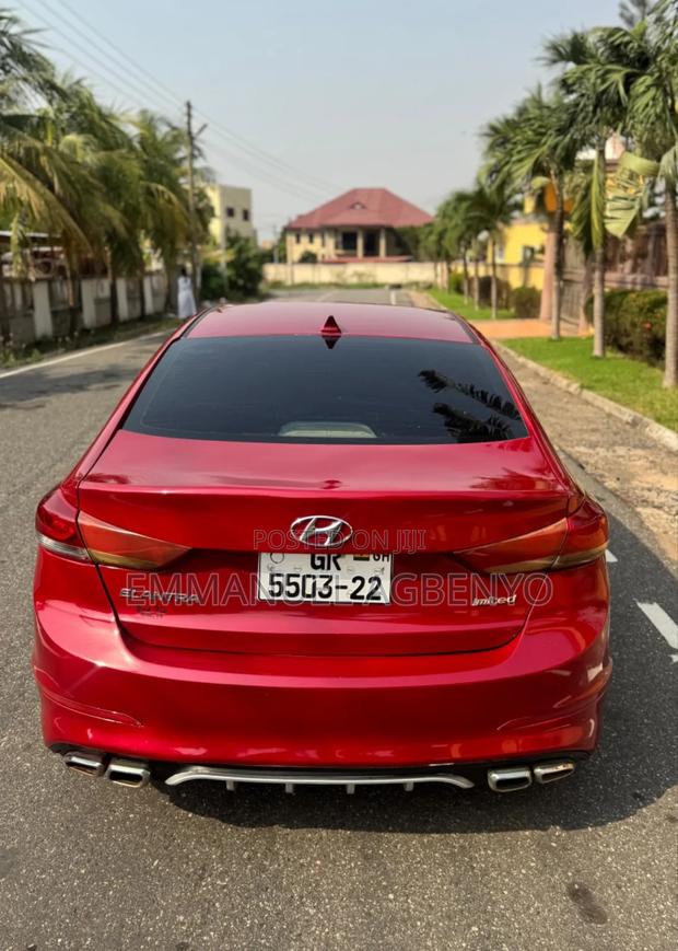 Hyundai Elantra SE Sedan FWD (2.0L 4cyl 6M) 2017 Red