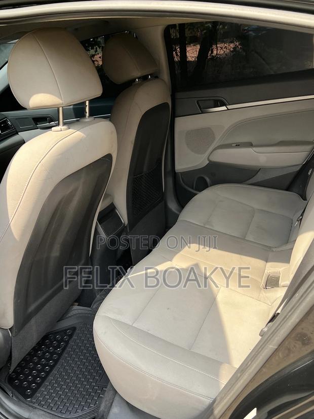 Hyundai Elantra Value Edition 2018 Black