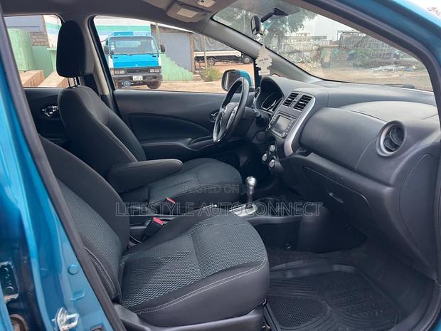 Nissan Versa 2017 Blue