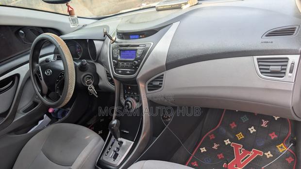 Hyundai Elantra SE Coupe FWD (1.8L 4cyl 6A) 2013 Gray