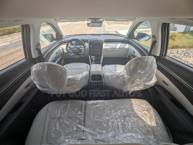 Hyundai Tucson Limited 2024 Gray