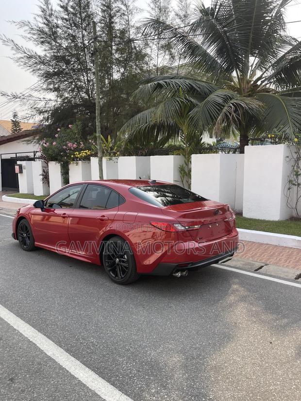 New Toyota Camry XLE 2025 Red