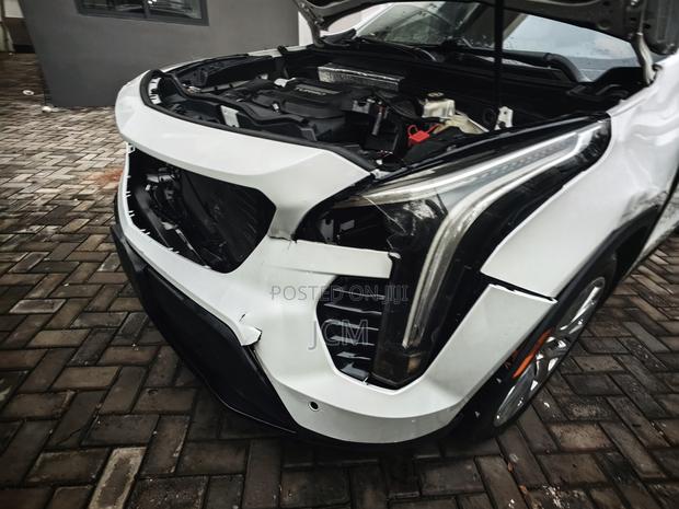 Cadillac XT4 2019 White