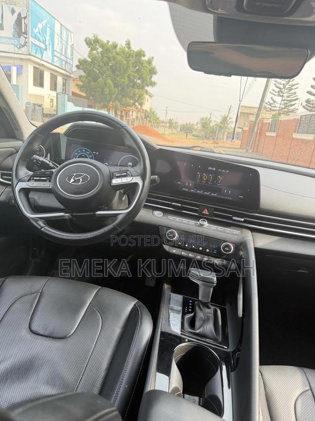 Hyundai Elantra SEL 2021 Gray