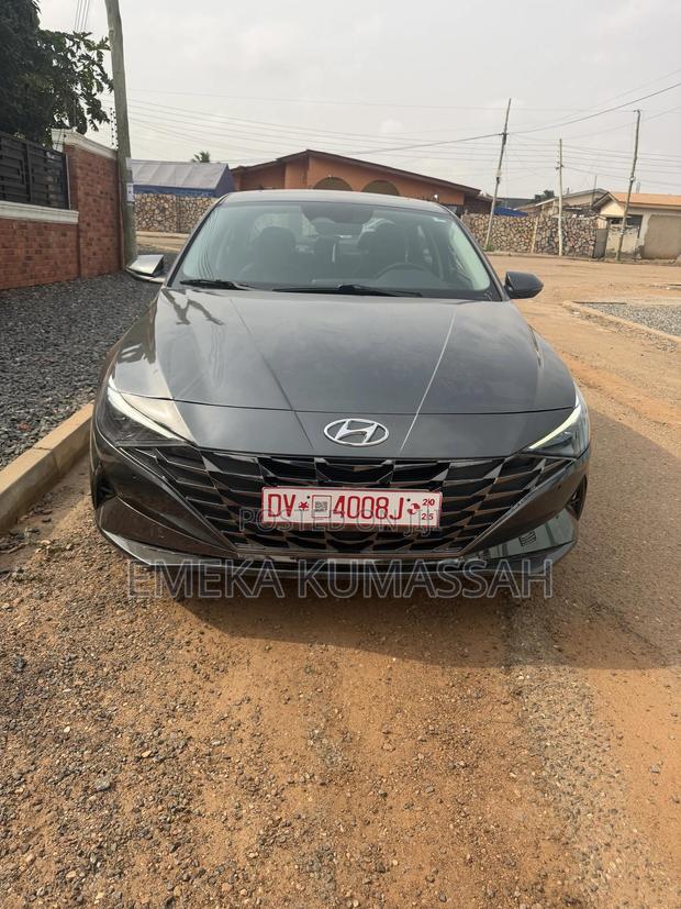 Hyundai Elantra SEL 2021 Gray