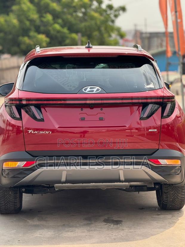 Hyundai Tucson Limited 2024 Red