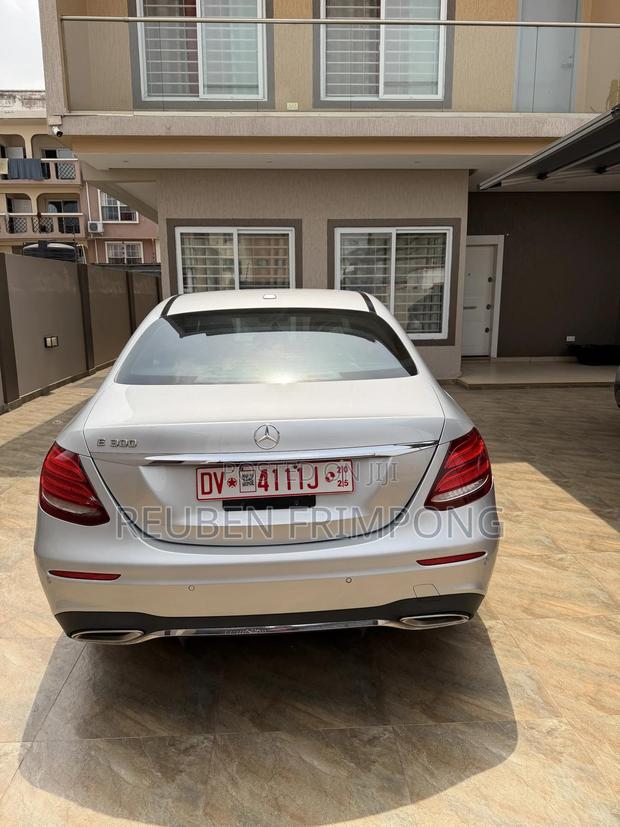 Mercedes-Benz E300 4Matic AWD Sedan (2.0L 4cyl 9A) 2017 Silver