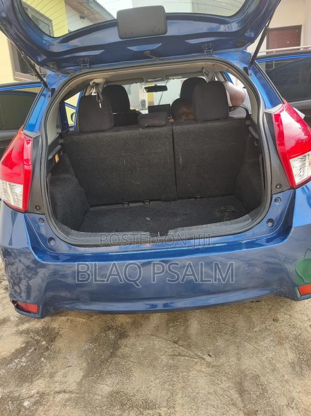 Toyota Yaris L Hatchback 5dr 2014 Blue
