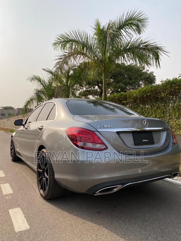 Mercedes-Benz C300 Sport 4Matic Sedan AWD (2.0L 4cyll 7A) 2016 Gray