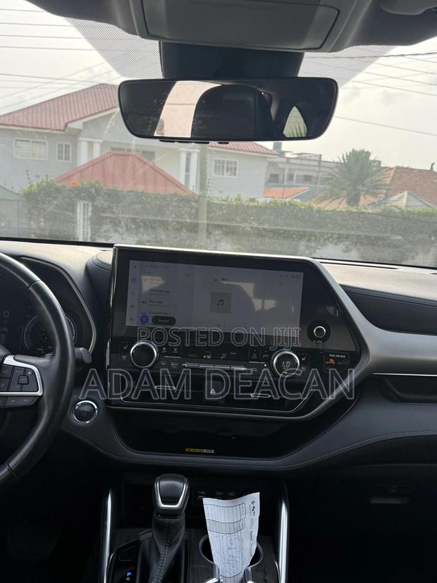 Toyota Highlander Hybrid 2023