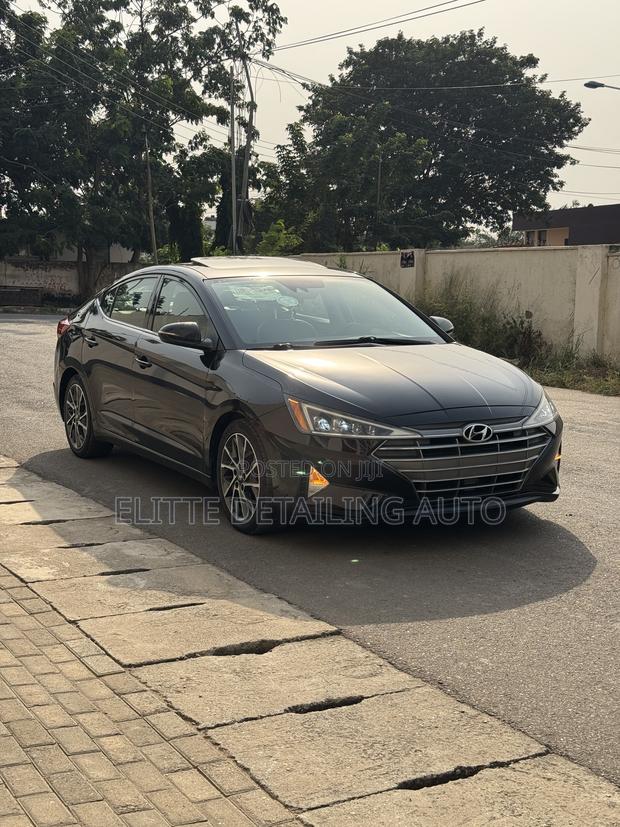 Hyundai Elantra Limited 2019 Black