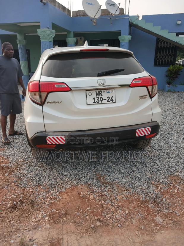 Honda HR-V 4dr SUV (1.5L 4cyl CVT) 2016 White