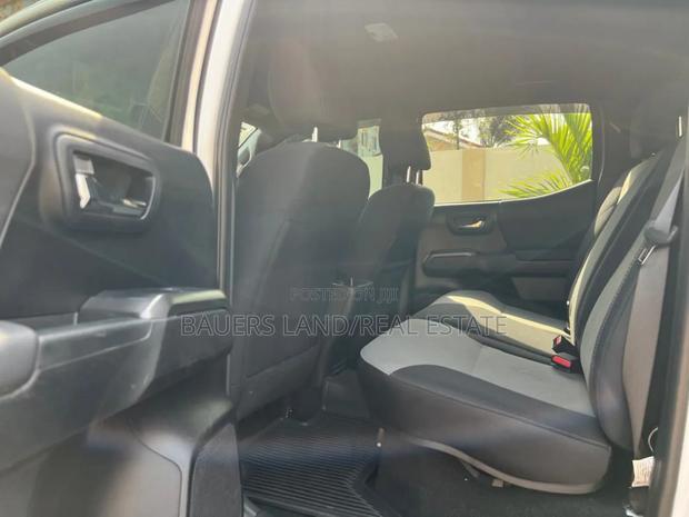 Toyota Tacoma 2020 White