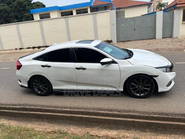 Honda Civic EX Sedan 2020 White