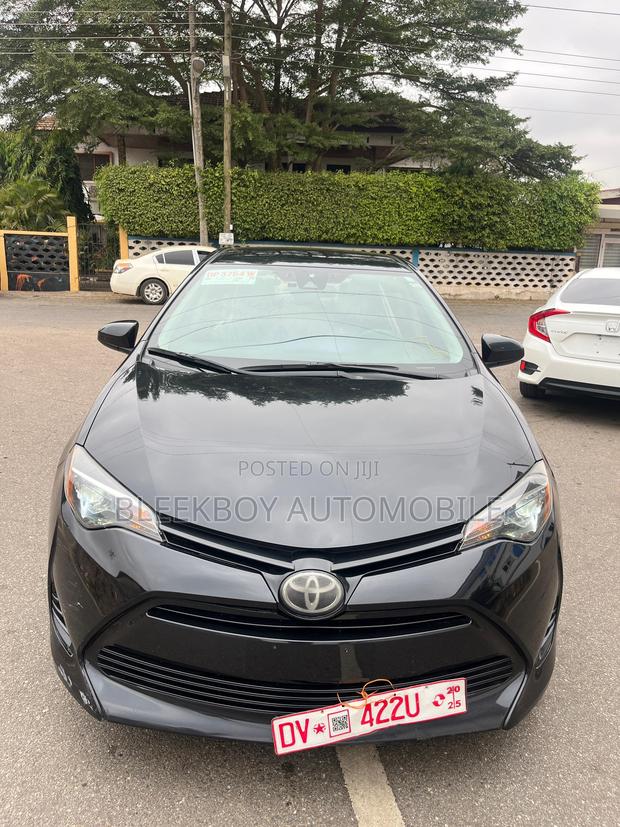 Toyota Corolla LE Eco (1.8L 4cyl 2A) 2018 Black
