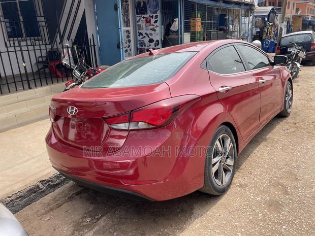 Hyundai Elantra SE Sedan FWD (1.8L 4cyl 6A) 2016 Red