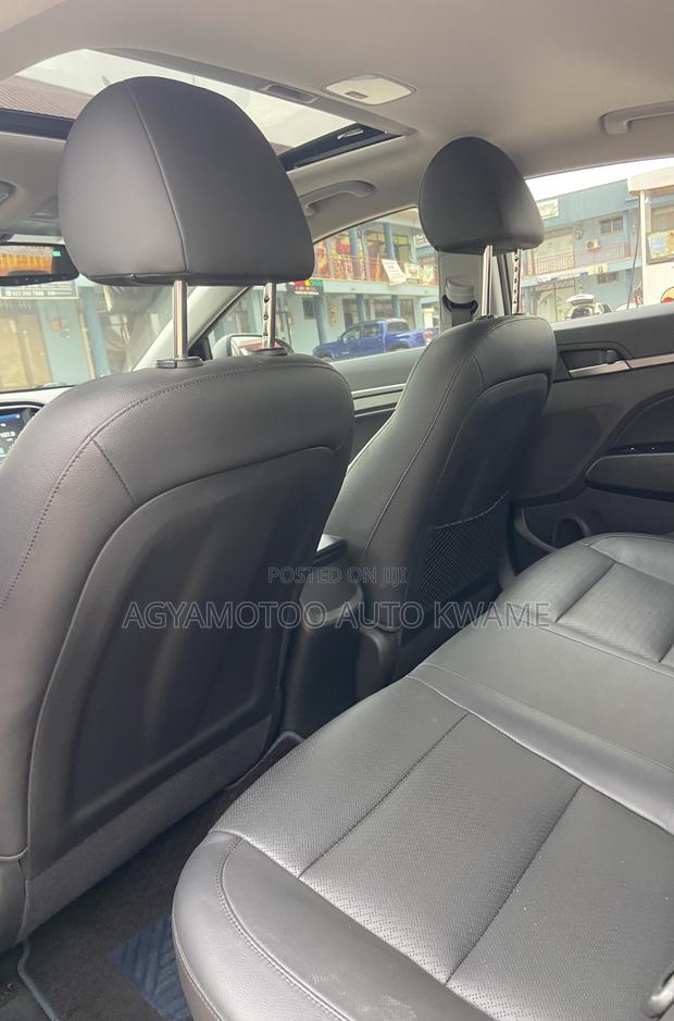 Hyundai Elantra Limited 2018 Gray