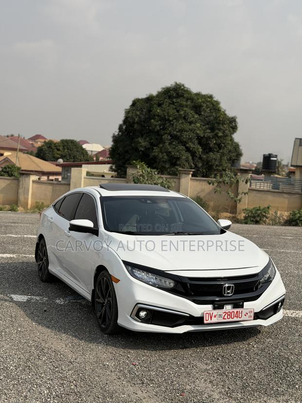 Honda Civic Touring 4dr Sedan (1.5L 4cyl) 2016 White