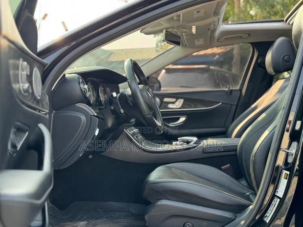 Mercedes-Benz E300 2018 Black