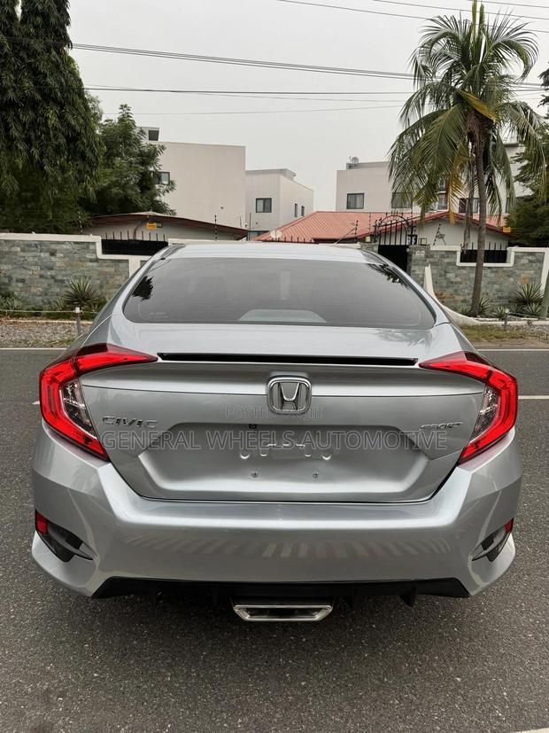 Honda Civic Sport Sedan 2019 Silver
