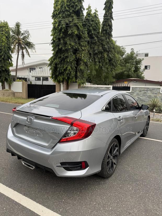Honda Civic Sport Sedan 2019 Silver
