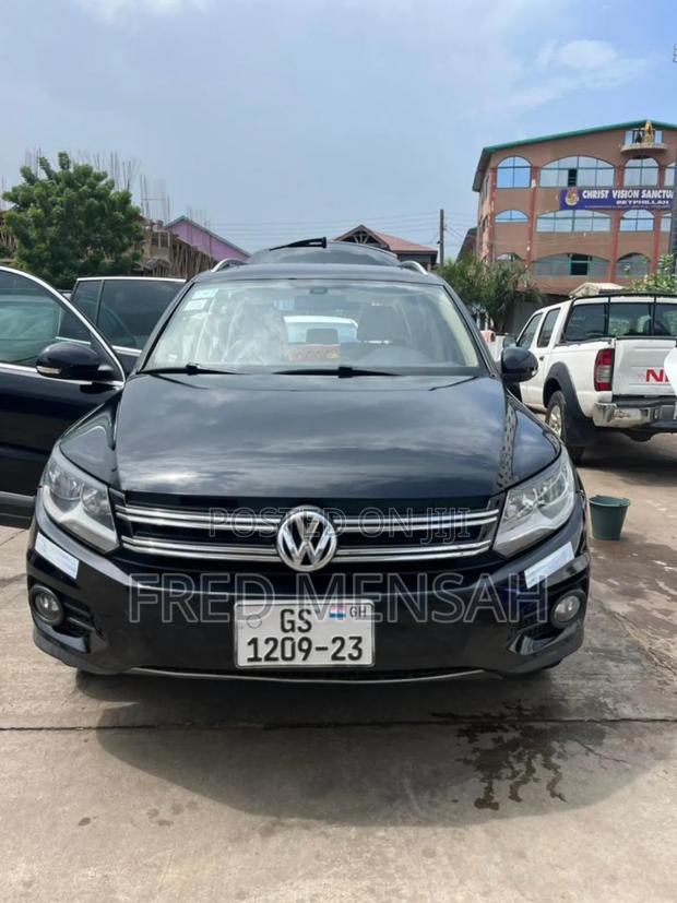 Volkswagen Tiguan SE 4dr SUV (2.0L 4cyl Turbo 6A) 2014 Black