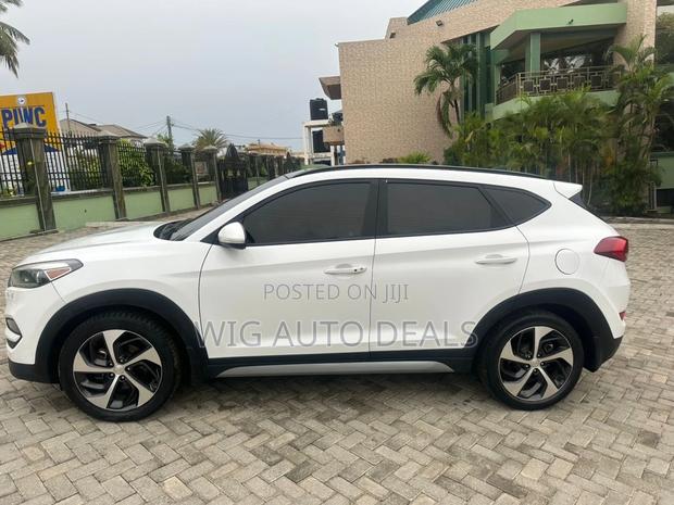 Hyundai Tucson Limited AWD 2018 White