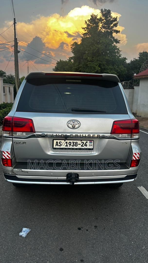 Toyota Land Cruiser 4.5 V8 GXR 2016 Silver