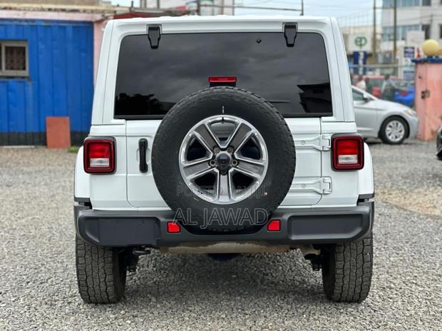 Jeep Wrangler 2021 White