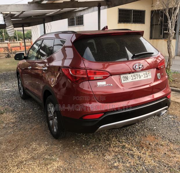 Hyundai Santa Fe 2015 Red