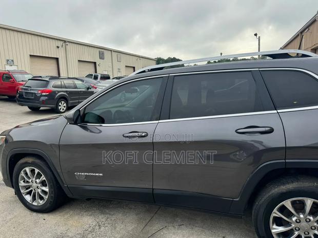 Jeep Cherokee 2019 Gray