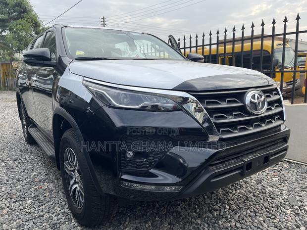 New Toyota Fortuner 2025 Matt Black