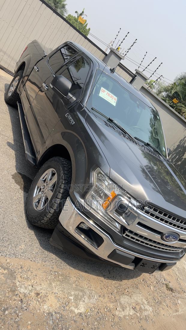 Ford F-150 XLT 4x2 SuperCab Styleside 8 ft. box 163 in. WB 2020 Gray