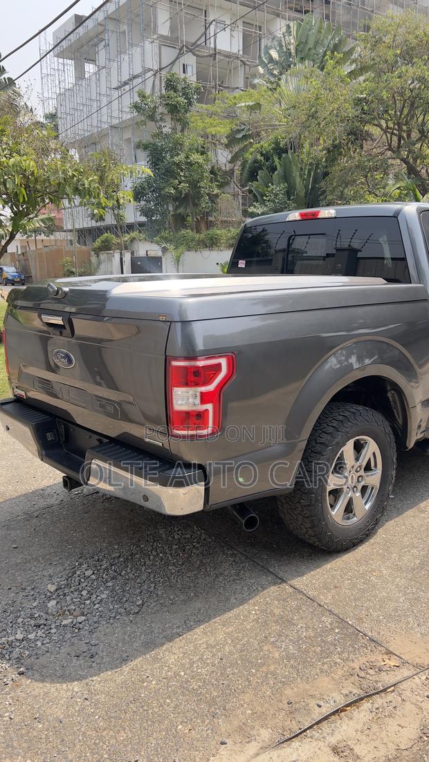 Ford F-150 XLT 4x2 SuperCab Styleside 8 ft. box 163 in. WB 2020 Gray