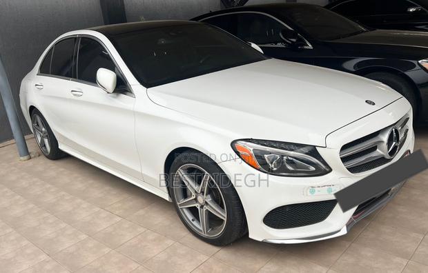 Mercedes-Benz C300 2017 White