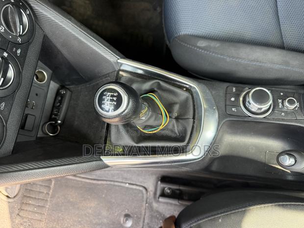 Toyota Yaris XLE Sedan 4dr 2019 Gray