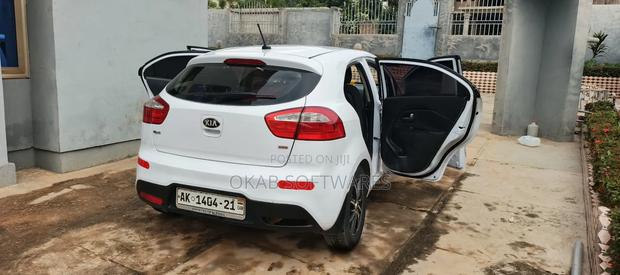 Kia Rio LX 4dr Hatchback (1.6L 4cyl 6A) 2013 White