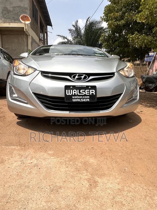 Hyundai Elantra Limited Sedan FWD (1.8L 4cyl 6A) 2016 Silver