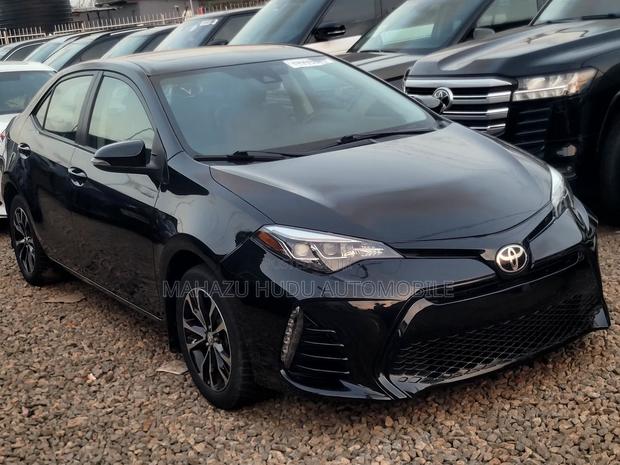 Toyota Corolla SE (1.8L 4cyl 2A) 2019 Black