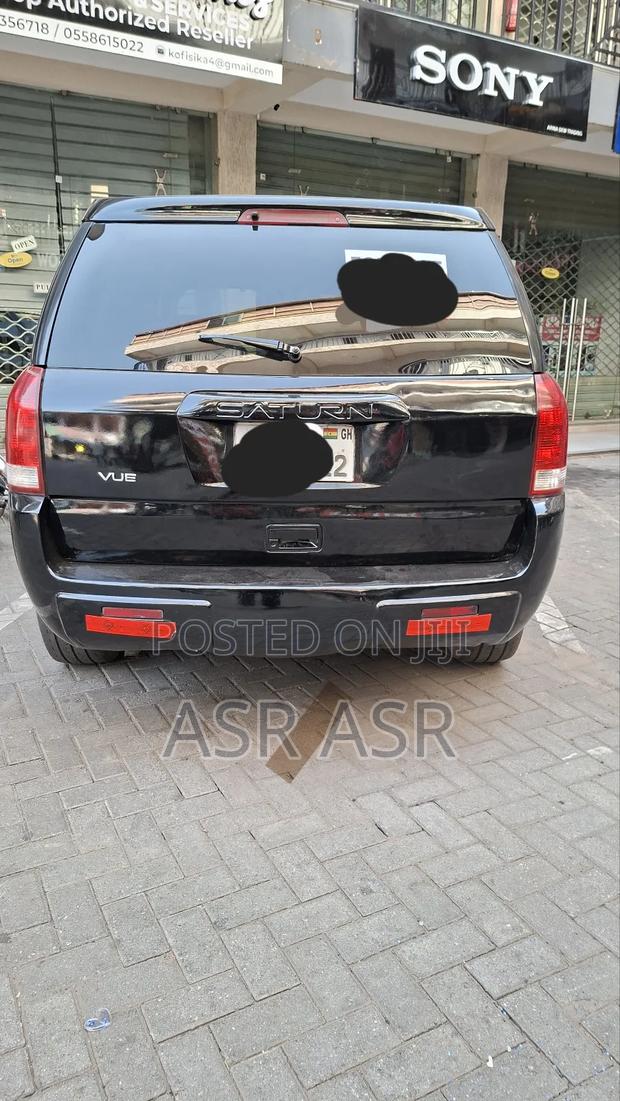 Saturn Vue 4 2005 Black