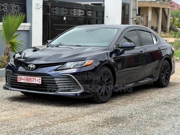 Toyota Camry LE 2022 Blue
