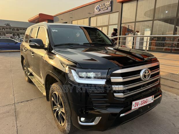 Toyota Land Cruiser 4.6 V8 GX-R 2014 Black